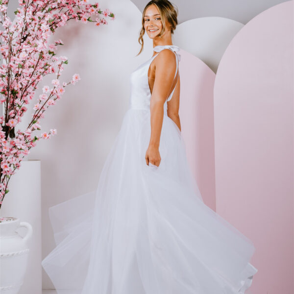 deep v neckline with tulle skirt deb gown