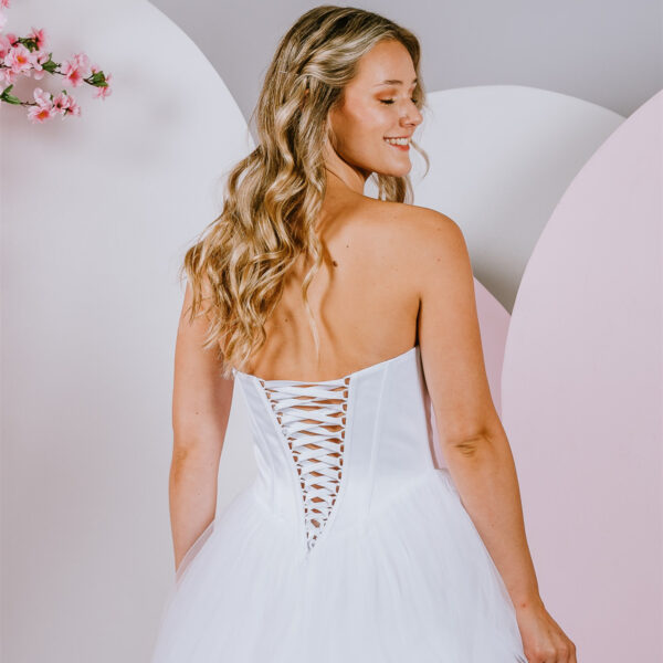 Sweetheart neckline debutante gown